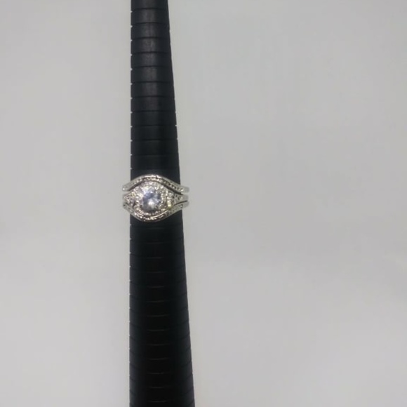 New stunning 3pc ring set size 9 - Picture 2 of 6